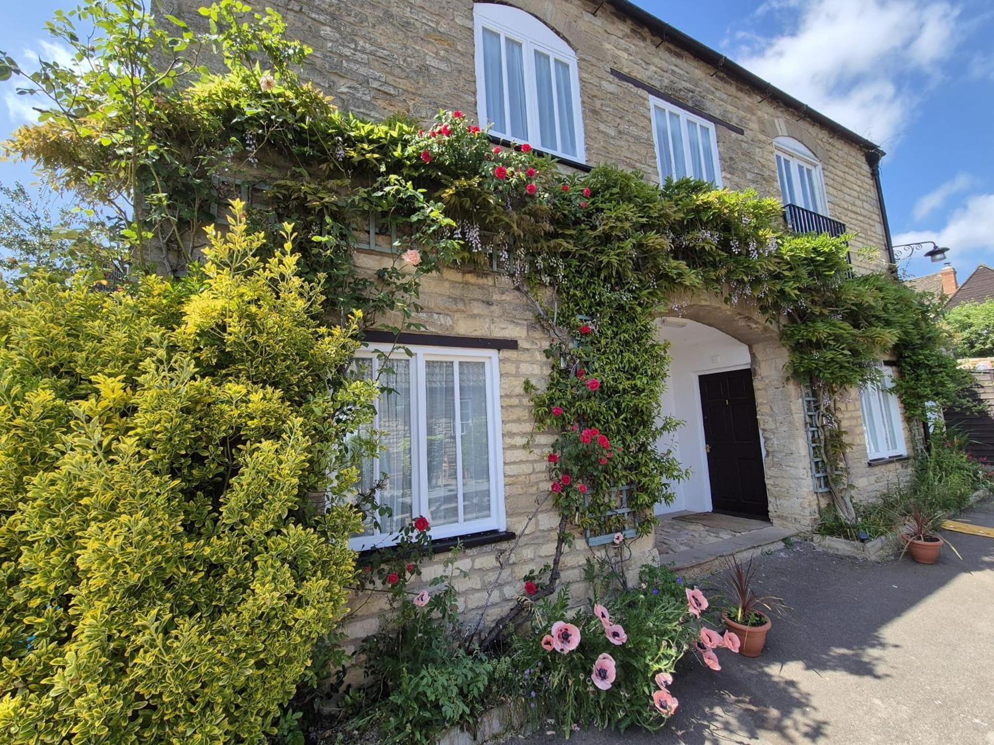 The Ship Inn Oundle Dış mekan fotoğraf
