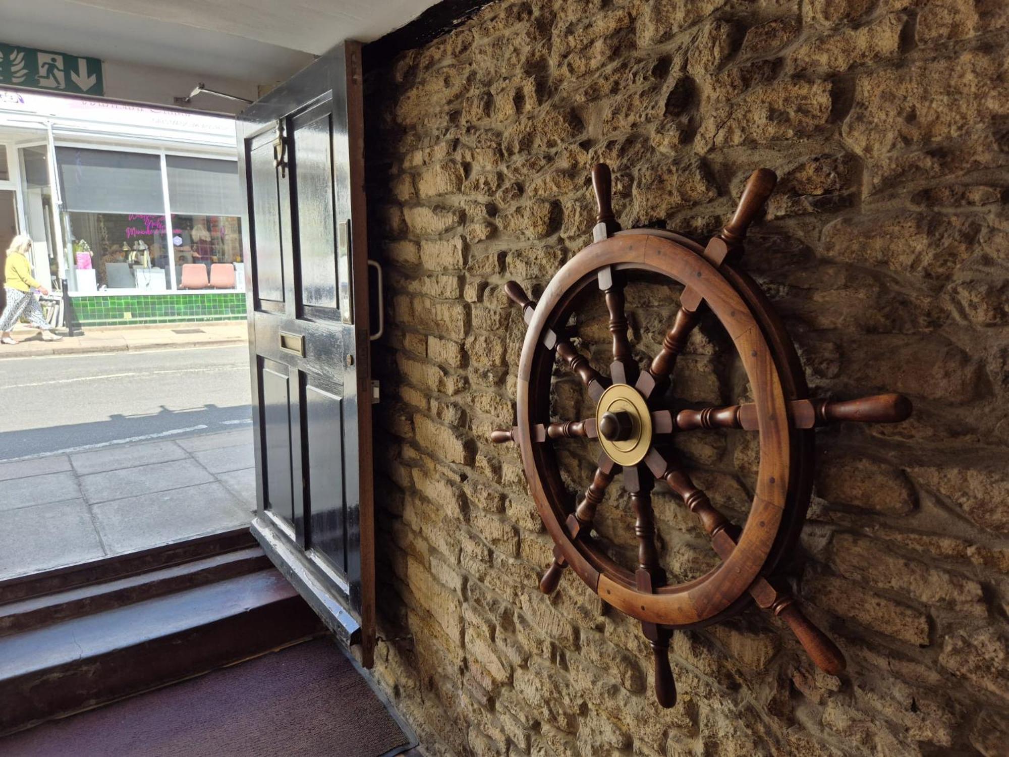 The Ship Inn Oundle Dış mekan fotoğraf
